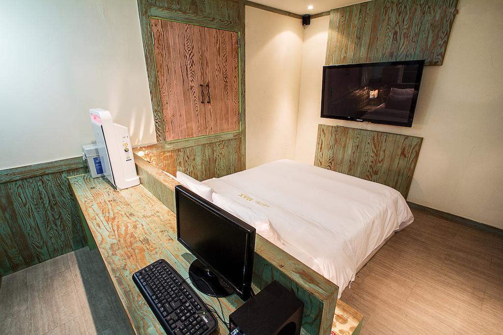 Max Hotel Daejeon Room photo